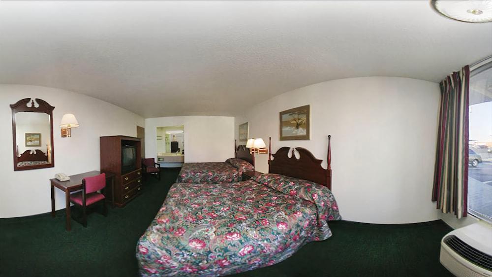 Super 8 By Wyndham Fairgrounds Motel 2*