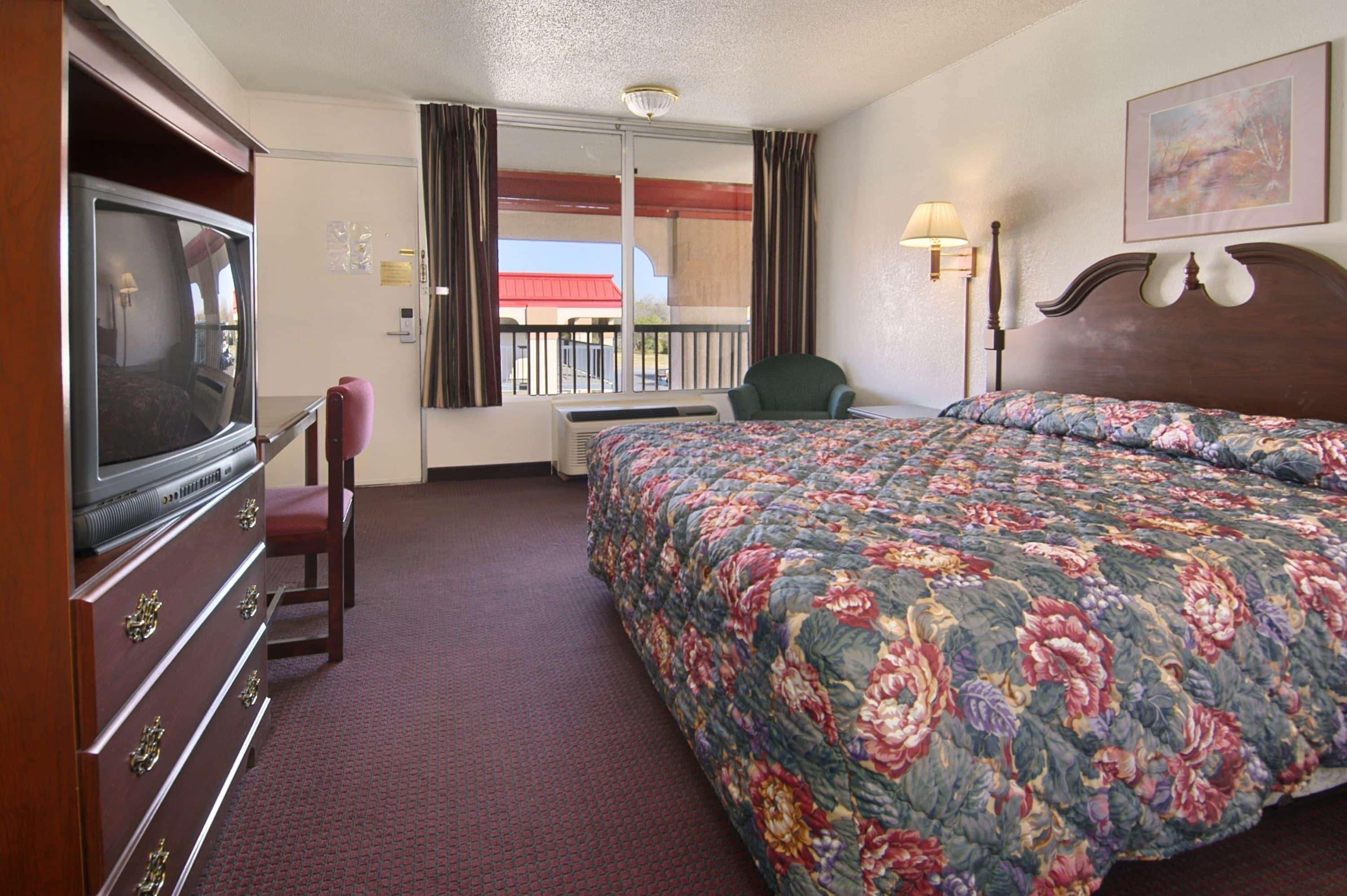 Super 8 By Wyndham Fairgrounds Motel